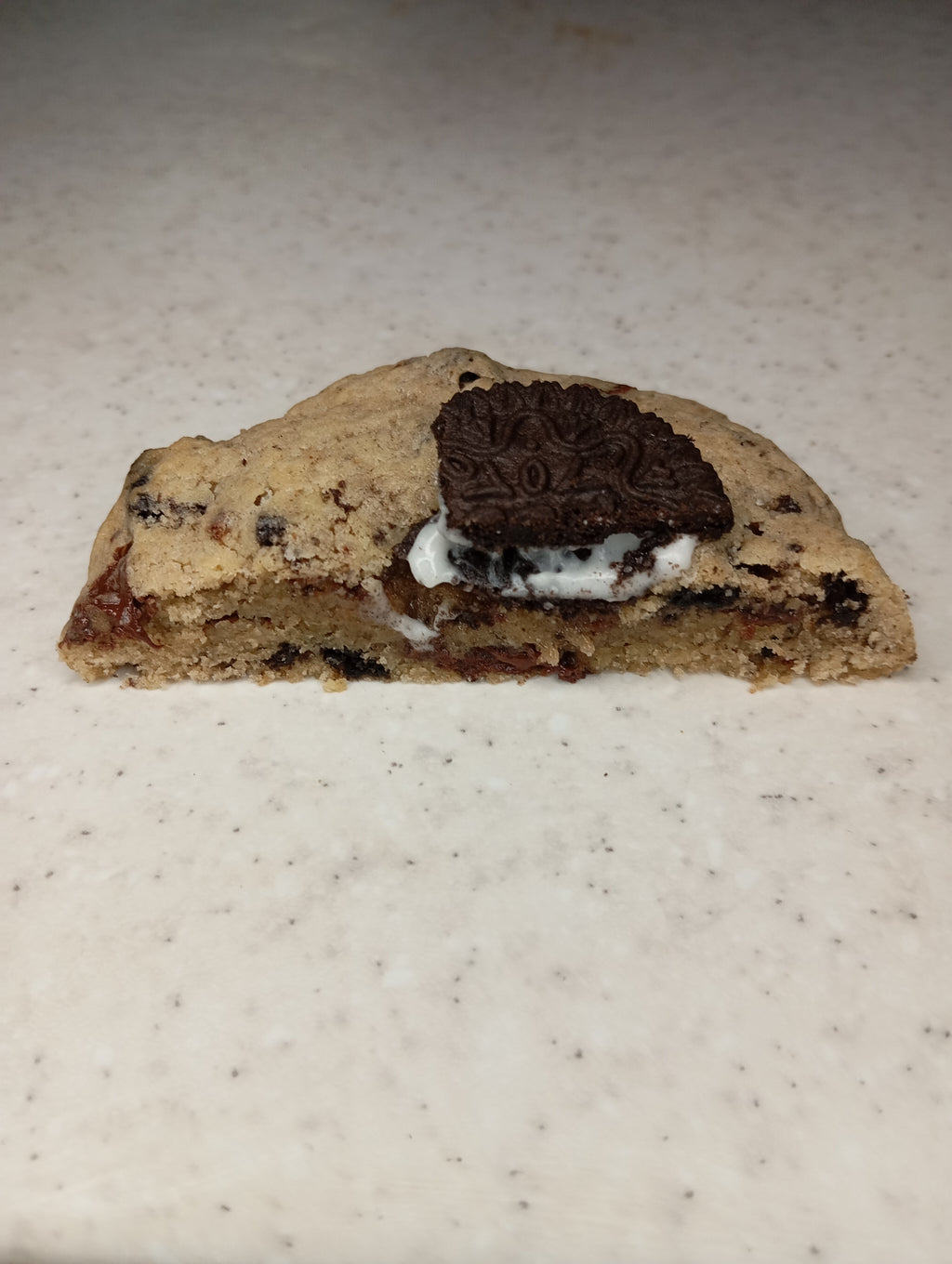 Juodojo šokolado ir 'Orėo' sausainiai